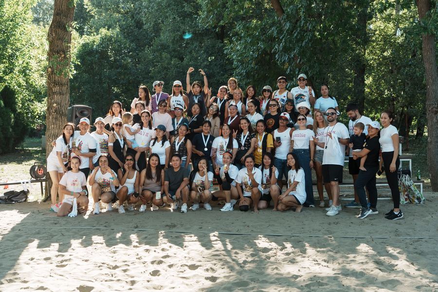Grupna fotografija učesnika druženja