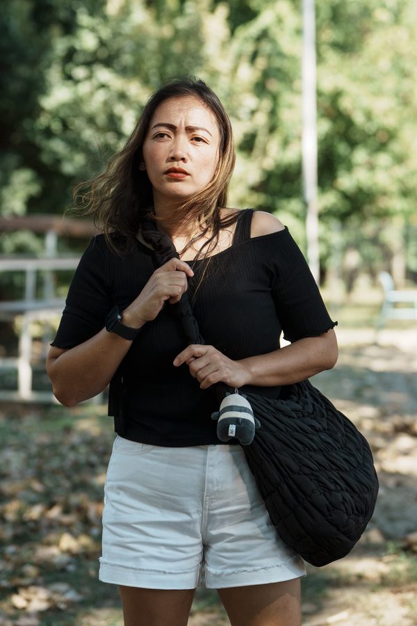 Portret članice zajednice u parku